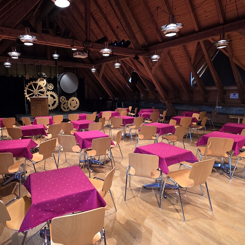 24.6.26, 17 Uhr: 34 Grad im Saal...